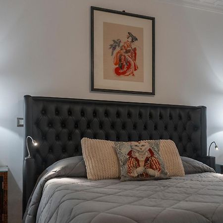 Отель Regal House Roma Capucci 6 Экстерьер фото