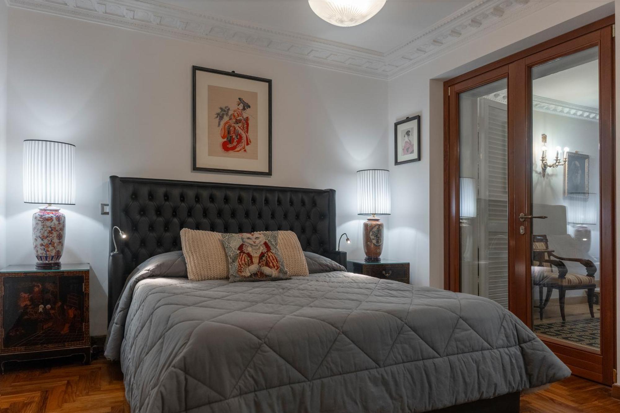 Отель Regal House Roma Capucci 6 Экстерьер фото