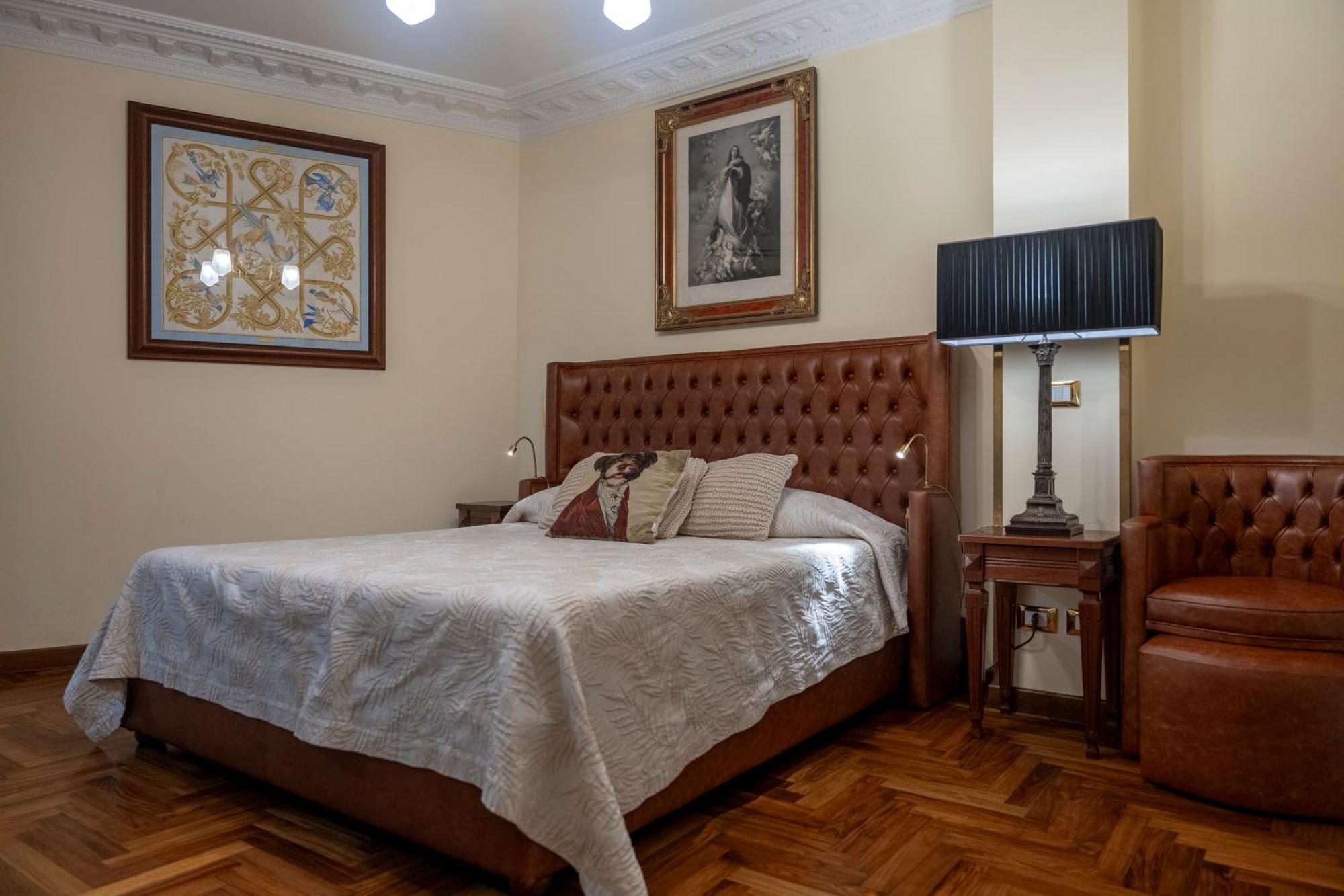 Отель Regal House Roma Capucci 6 Экстерьер фото